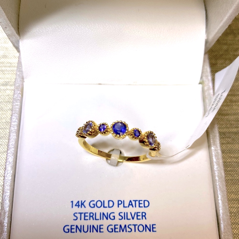 Brand New Shivam 14k Gold Plated Sterling Silver Ring Size 7 Box Included 35$